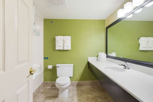  - Sleep Inn & Suites Grand Rapids