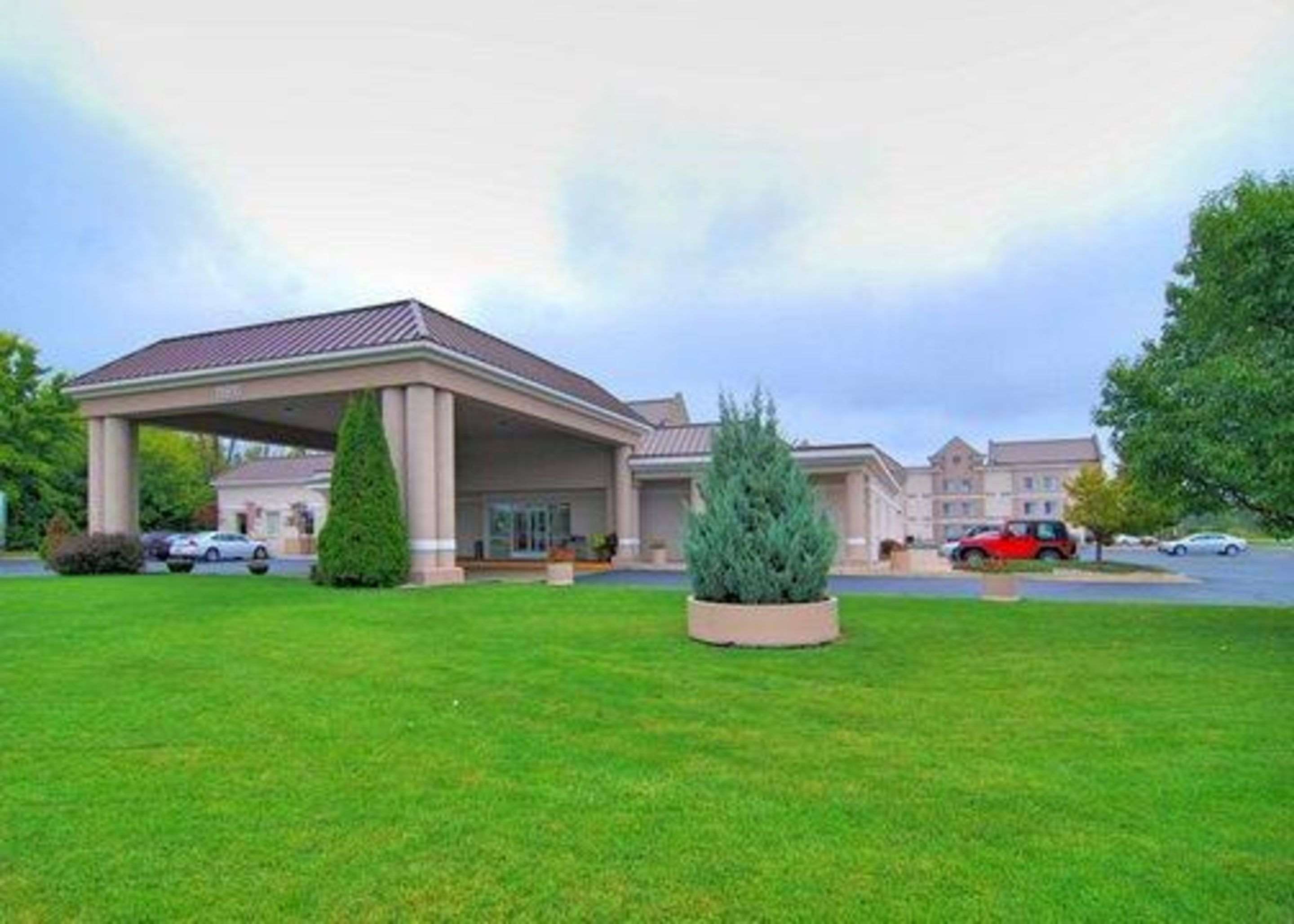 Hotel exterior | Comfort Inn Birch Run - Frankenmuth