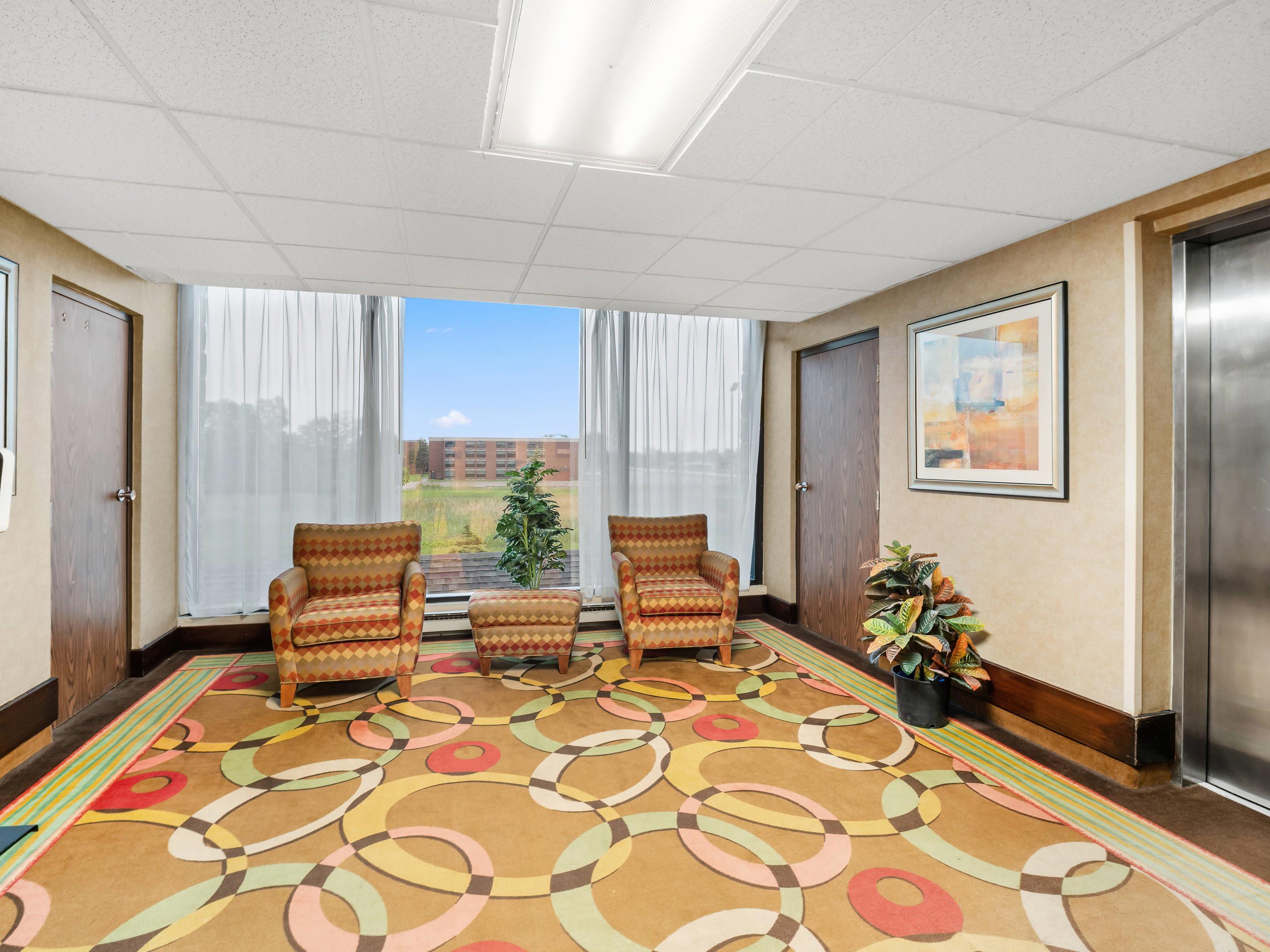 Elevator | Comfort Inn Metro Airport Romulus