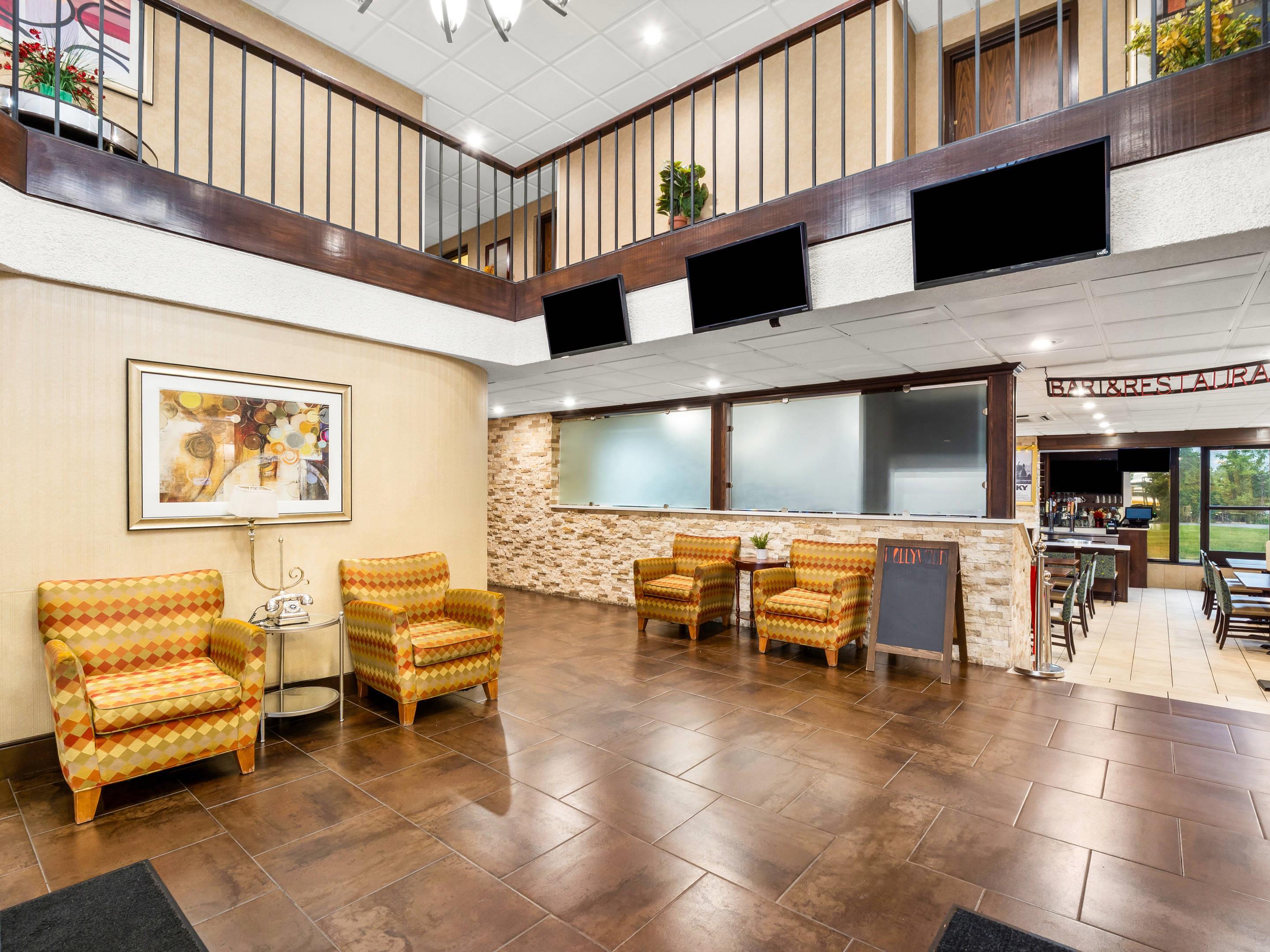 Hotel lobby | Comfort Inn Metro Airport Romulus