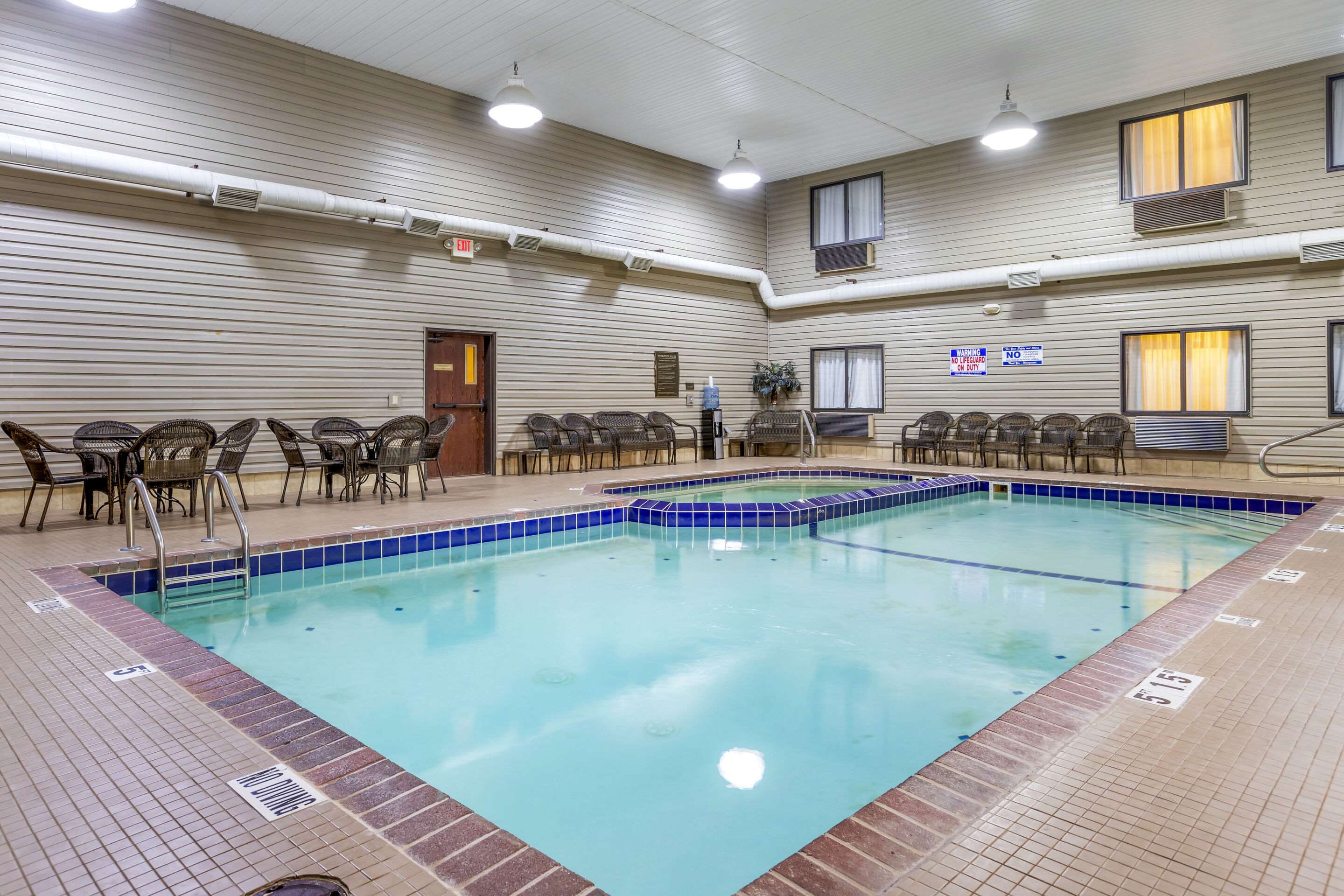 Indoor pool | Comfort Inn