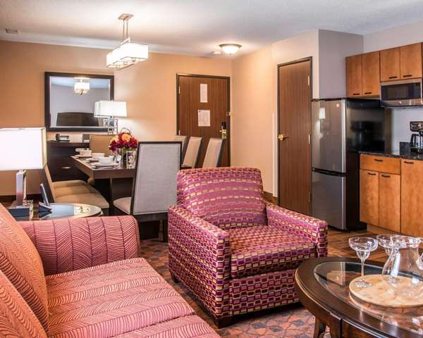 Suite - Comfort Inn University Park Mt Pleasant