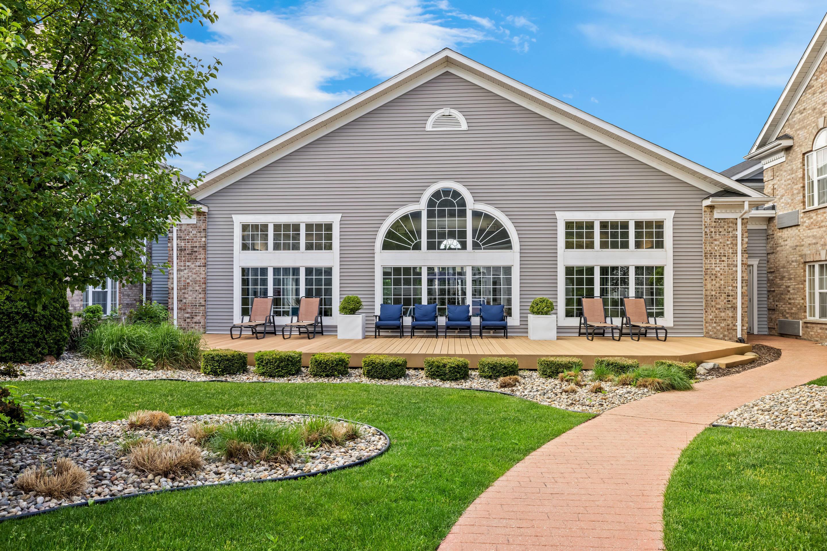 Hotel patio | Comfort Inn & Suites and Conference Center