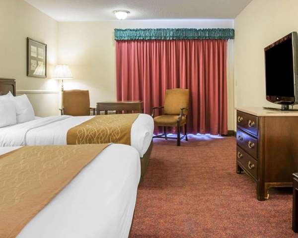  - Comfort Inn Lakeside Mackinaw City - I-75, Exit 338
