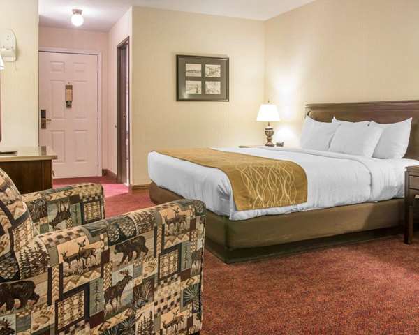  - Comfort Inn Lakeside Mackinaw City - I-75, Exit 338