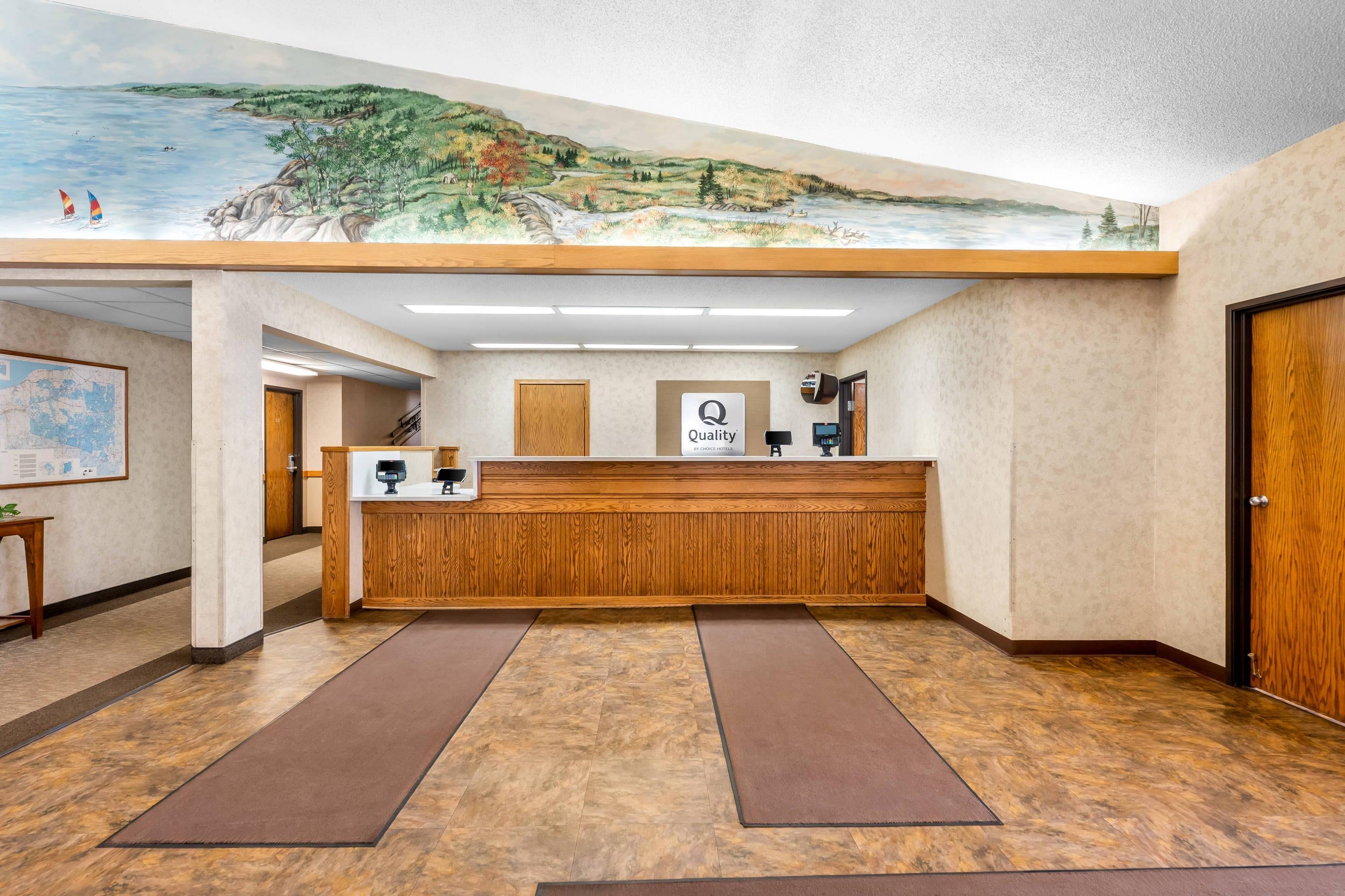 Hotel lobby | Quality Inn