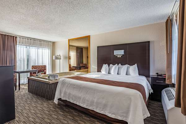  - Quality Inn Lakefront St Ignace - I-75, Exit 344