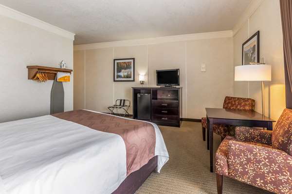  - Quality Inn Lakefront St Ignace - I-75, Exit 344