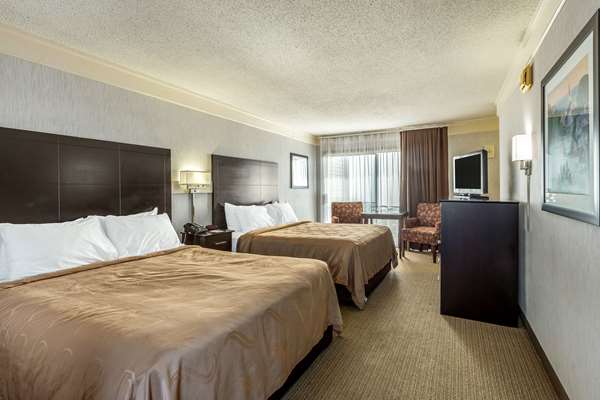  - Quality Inn Lakefront St Ignace - I-75, Exit 344