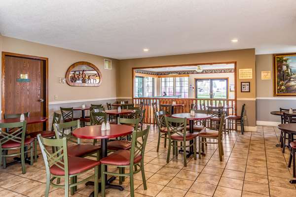 Amenities - Quality Inn Lakefront St Ignace - I-75, Exit 344