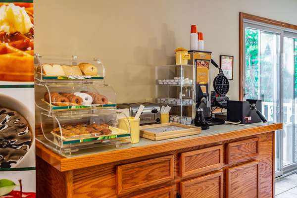 Amenities - Quality Inn Lakefront St Ignace - I-75, Exit 344