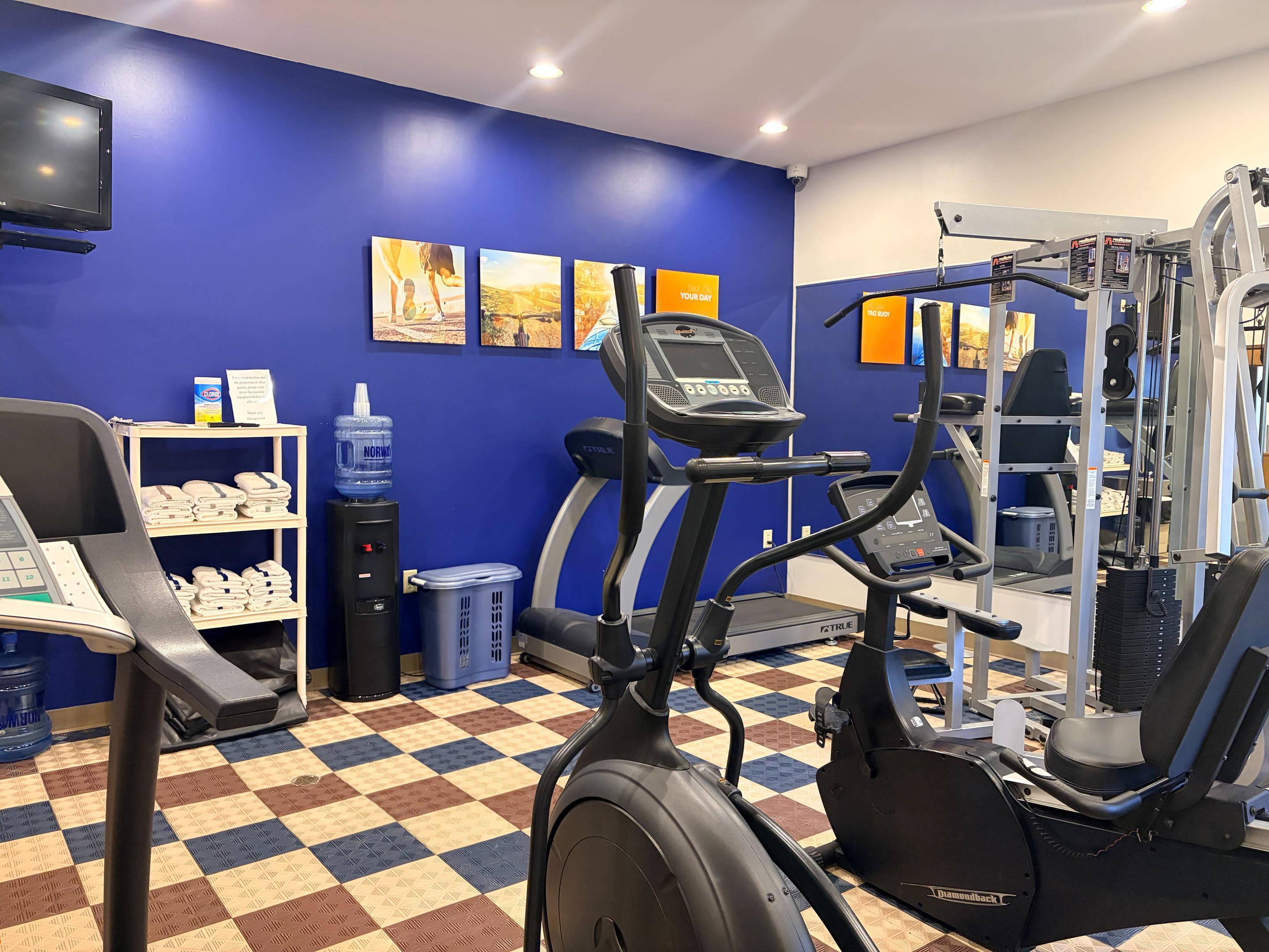 Fitness center | Comfort Inn