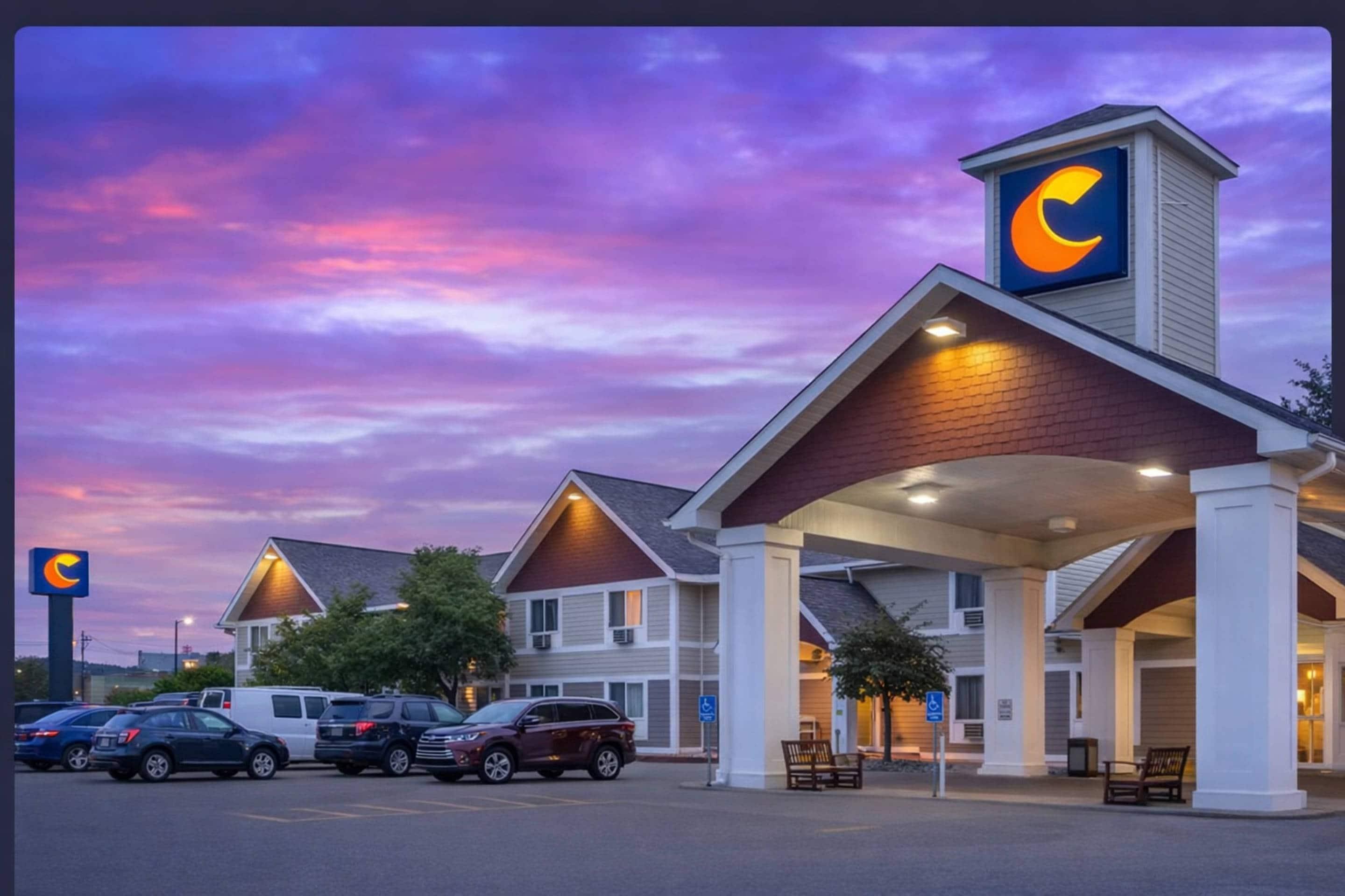 Hotel exterior | Comfort Inn