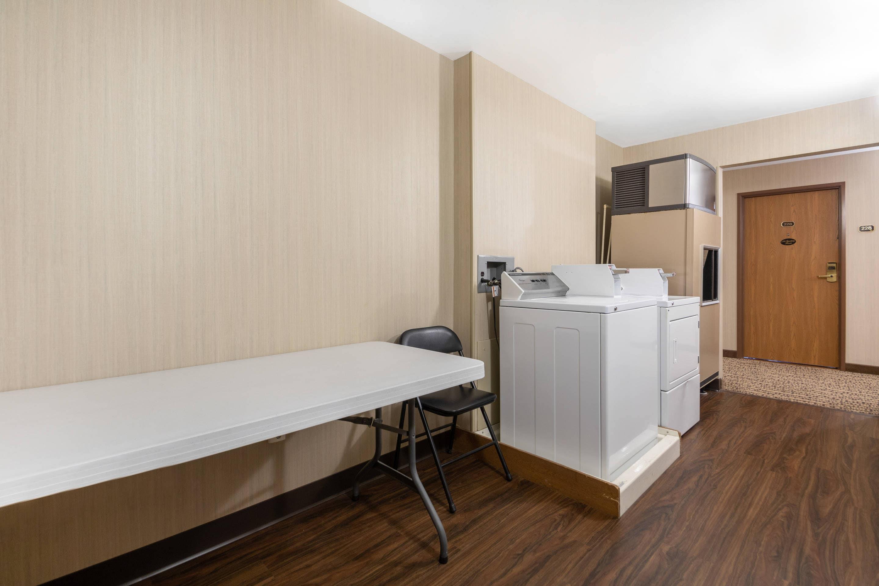 Guest laundry facilities | Comfort Inn