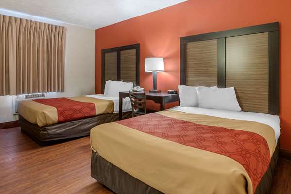  - Econo Lodge Traverse City