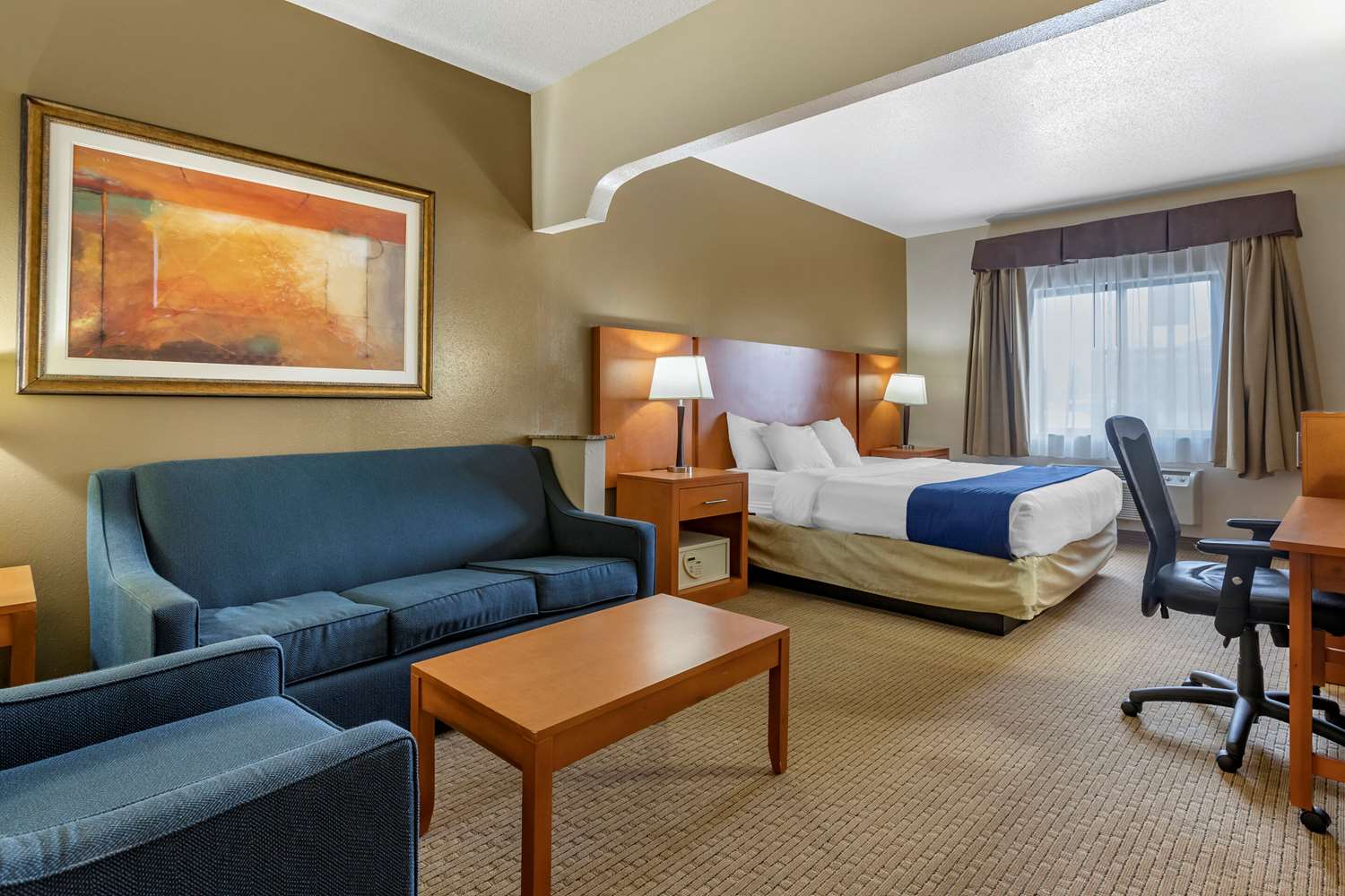 Comfort Suites Auburn Hills, MI See Discounts