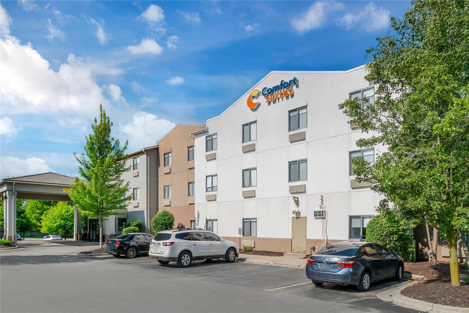 Comfort Suites