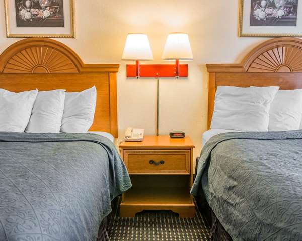  - Quality Inn Kalamazoo - I-94, Exit 80