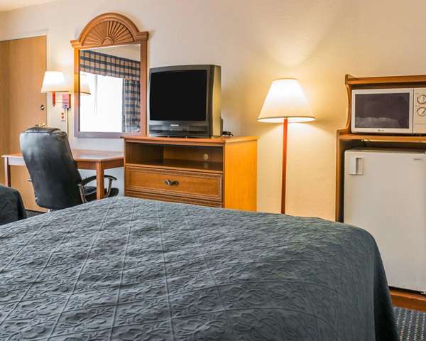  - Quality Inn Kalamazoo - I-94, Exit 80