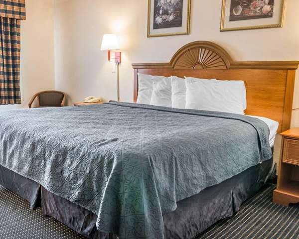  - Quality Inn Kalamazoo - I-94, Exit 80