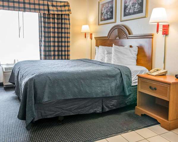  - Quality Inn Kalamazoo - I-94, Exit 80