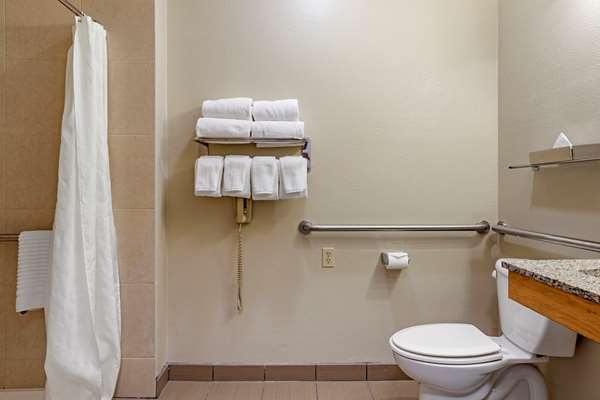  - Comfort Inn & Suites Paw Paw