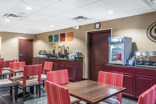 Amenities - Comfort Suites Wixom - I-96, Exit 159