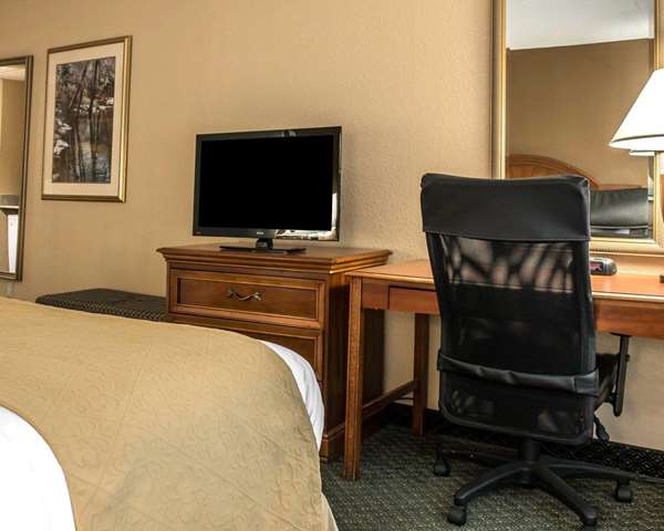  - Quality Inn Southfield