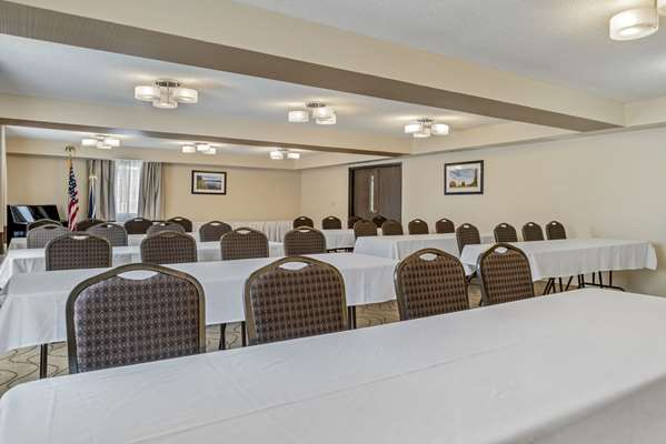  - Comfort Inn Manistique