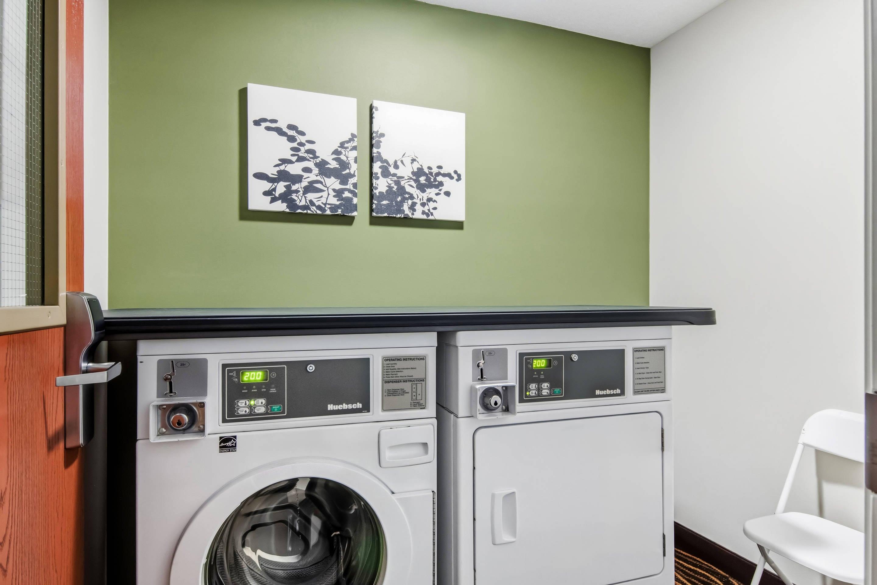 Guest laundry facilities | Sleep Inn & Suites Acme – Traverse City
