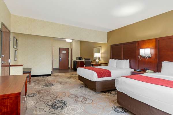 - Comfort Suites Southfield