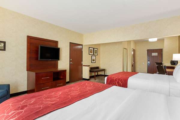  - Comfort Suites Southfield