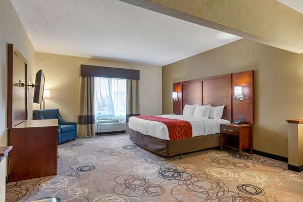  - Comfort Suites Southfield