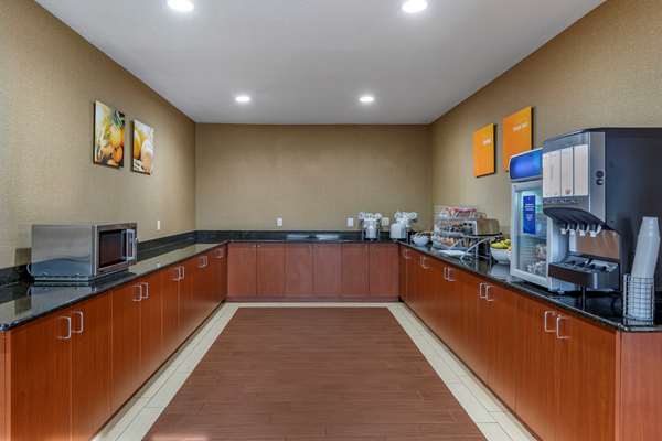 Amenities - Comfort Suites Southfield