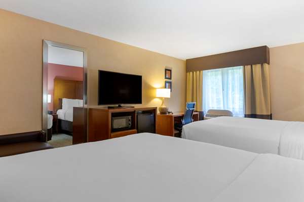  - Comfort Inn & Suites Jackson