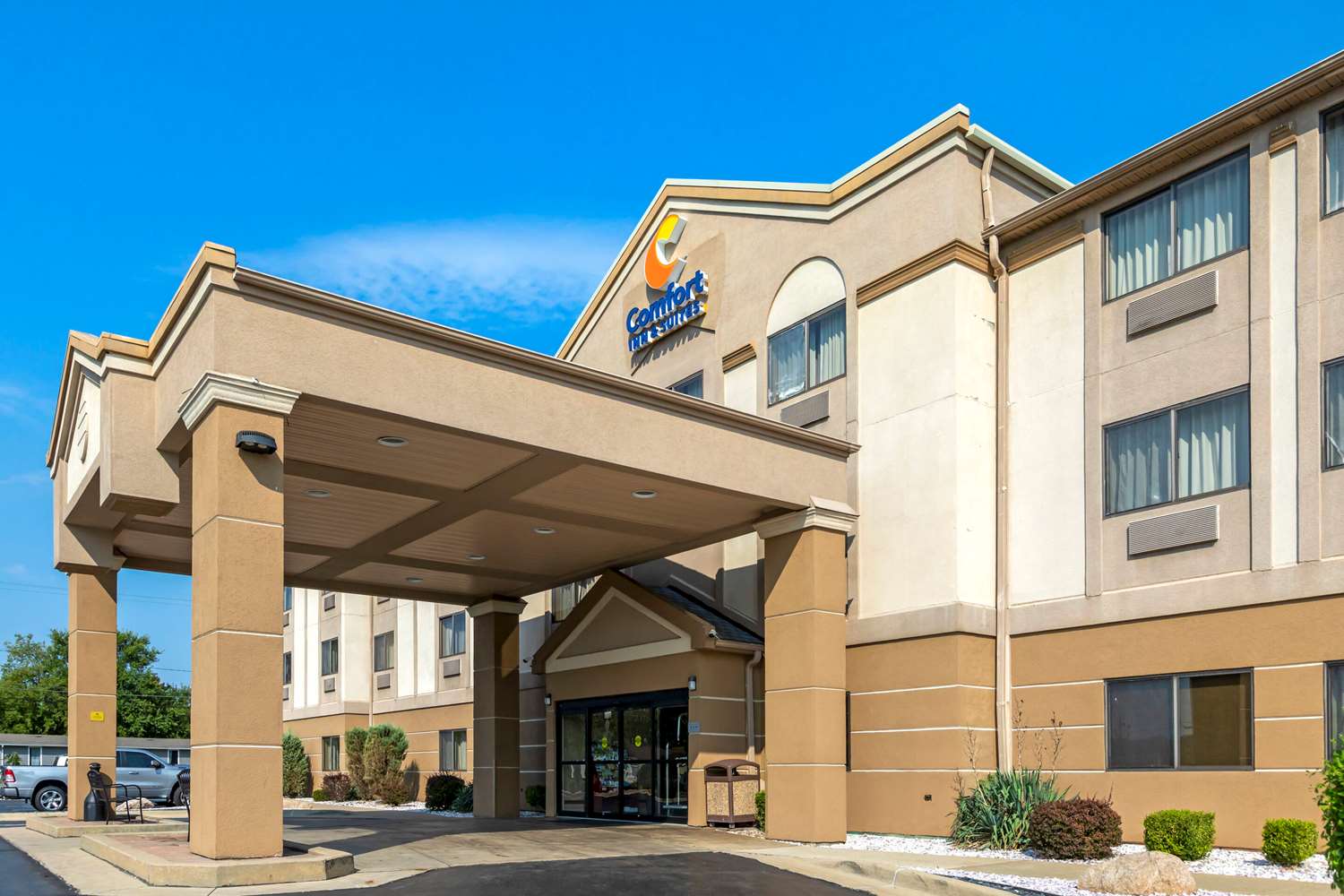 Comfort Inn & Suites Jackson, MI See Discounts