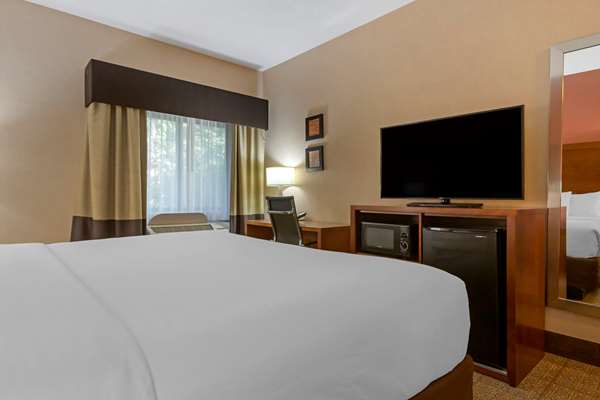  - Comfort Inn & Suites Jackson