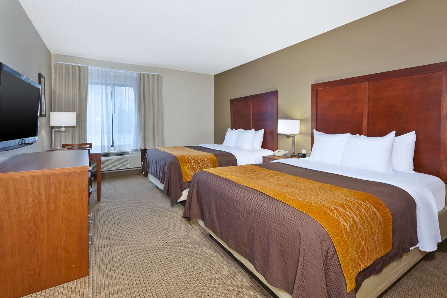 Comfort Inn & Suites Taylor, MI See Discounts