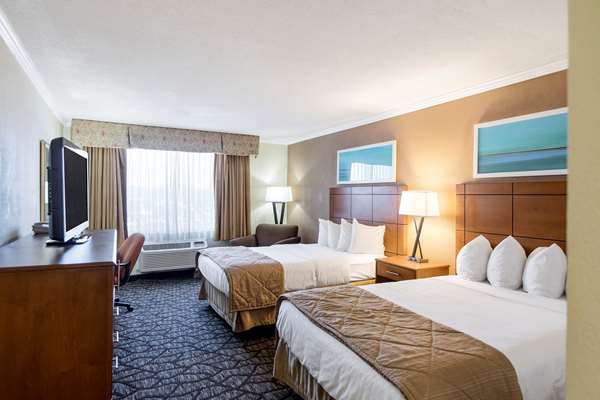  - Clarion Hotel Detroit Metro Airport Romulus