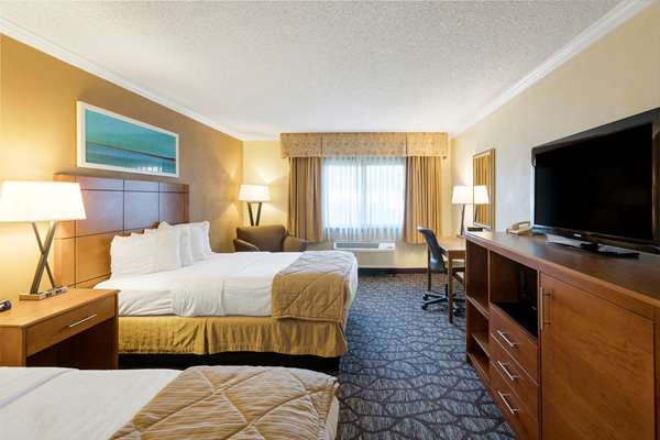  - Clarion Hotel Detroit Metro Airport Romulus