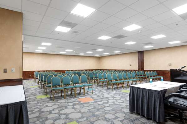  - Clarion Hotel Detroit Metro Airport Romulus