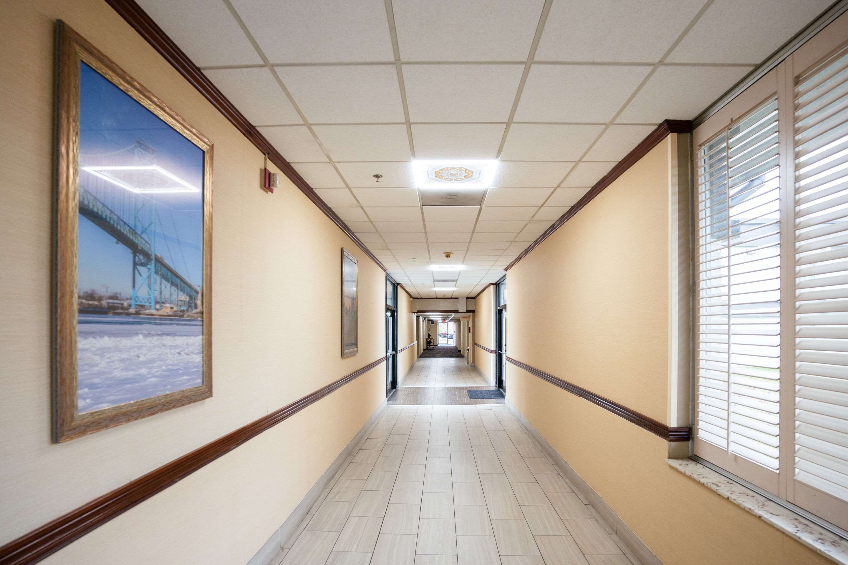 Interior corridors | Clarion Hotel Detroit Metro Airport