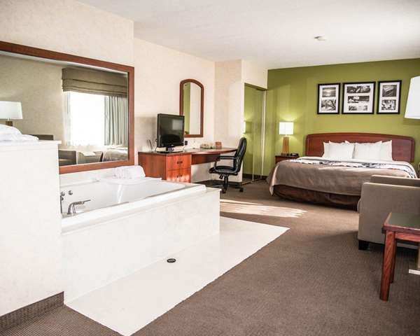 Suite - Sleep Inn & Suites Allendale