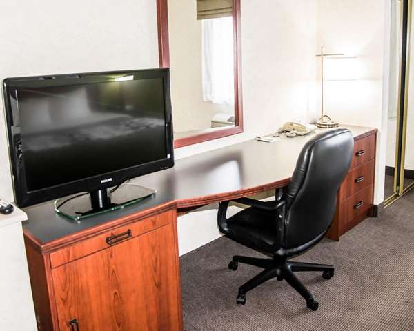 Suite - Sleep Inn & Suites Allendale