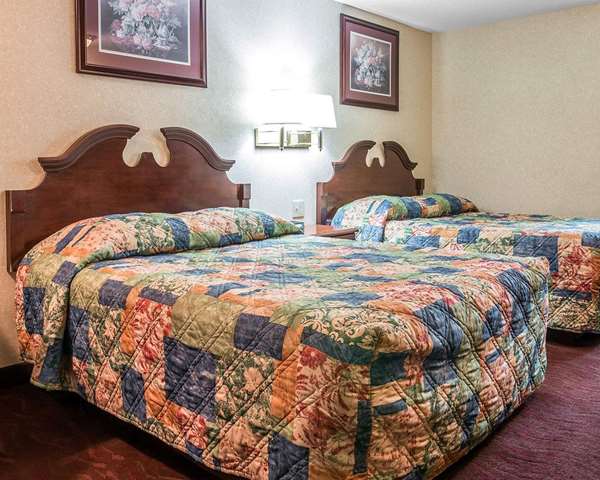  - Rodeway Inn Madison Heights - I-75, Exit 65