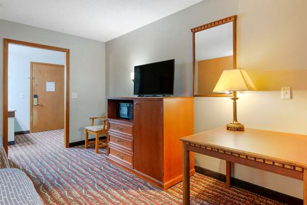  - Econo Lodge Lakeside Marquette