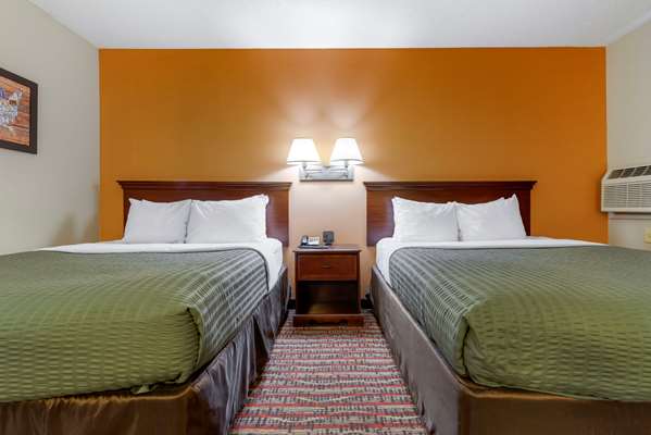  - Econo Lodge Lakeside Marquette