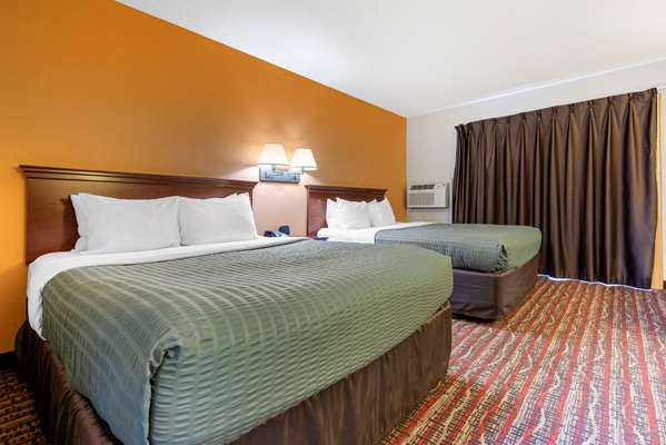  - Econo Lodge Lakeside Marquette