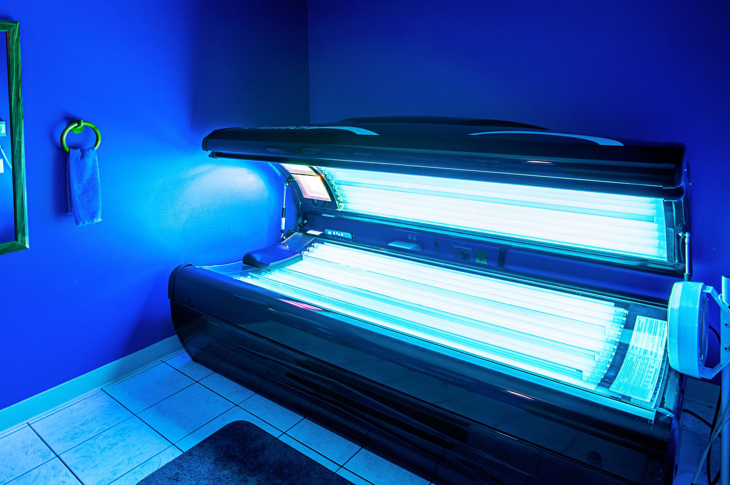 Tanning salon | Econo Lodge On the Bay