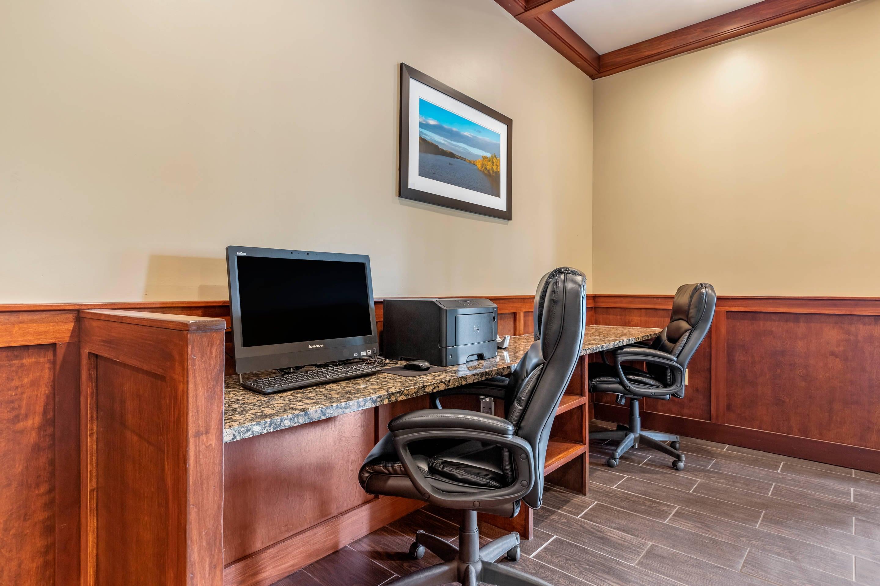 Business center | Comfort Suites Grand Rapids North